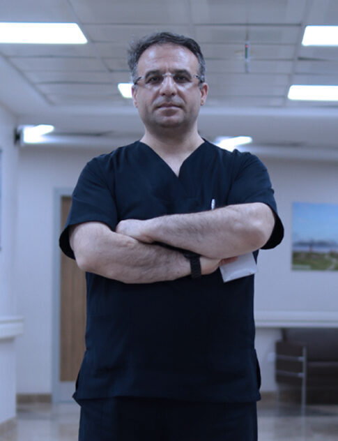 El cirujano - Dr Yuksel Yurttas